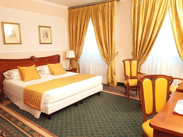 غرفة كلاسيكية ثلاثية، Berchielli Hotel 2/4