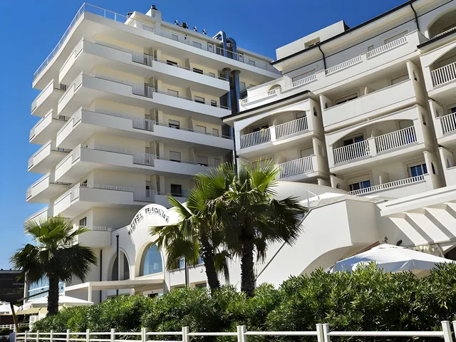 Classic, Quadruple, Side Sea View, Yes Hotel Touring & Spa 1/1