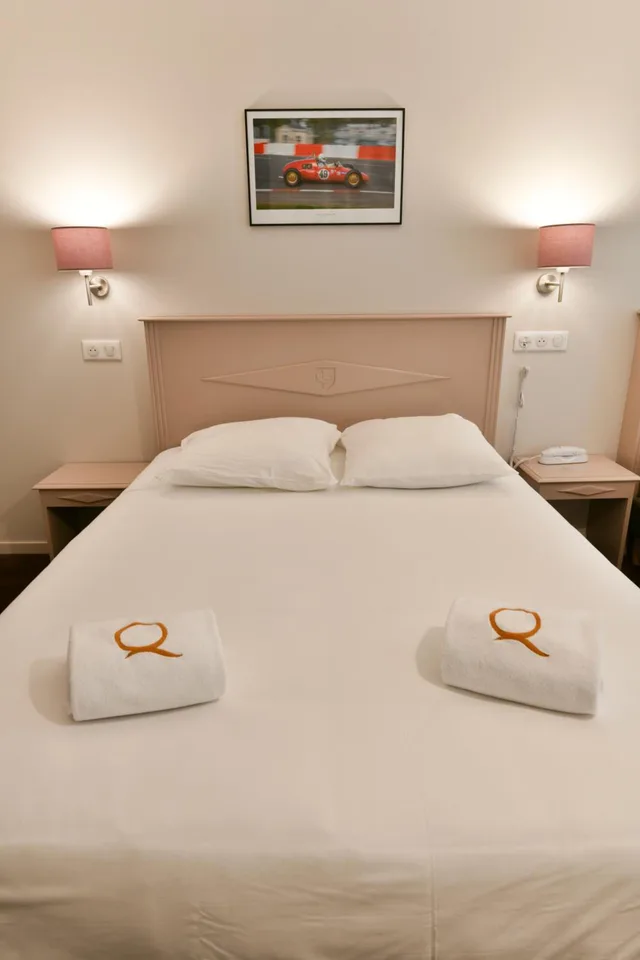 غرفة ثلاثية، Inter Hotel Le Roncevaux 6/9