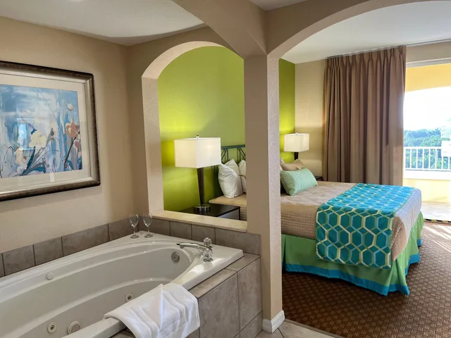 جناح بسرير كينج بإطلالة على المسبح، Vacation Village At Weston 7/8