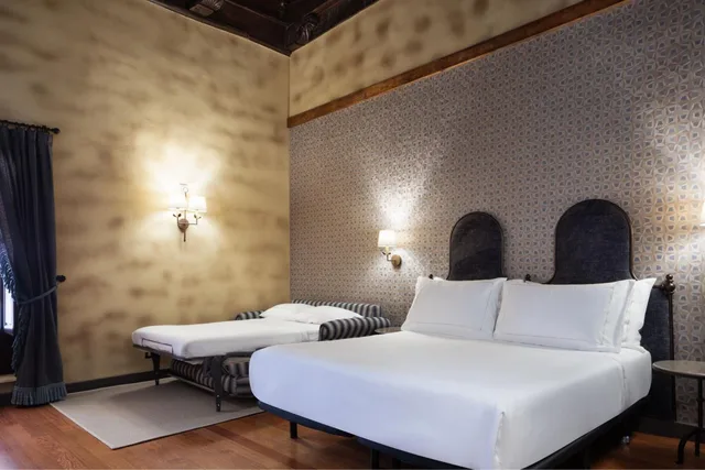 Premium, Deluxe, King Bed, Sofa, Hotel Palacio de Santa Paula Autograph Collection 6/9