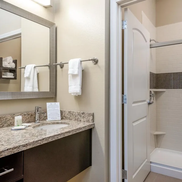 جناح بغرفتي نوم، STAYBRIDGE SUITES EAU CLAIRE - ALTOONA 7/7