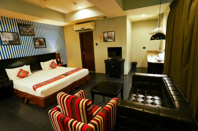 جناح، The Travotel Suites 3/5