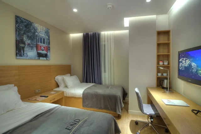 Superior, King Bed, Endless Suites Taksim 4/6