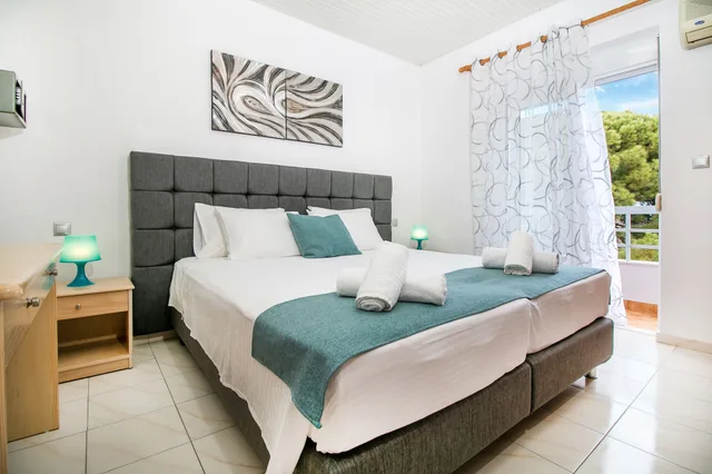شقة بإطلالة على الحديقة، Platoni Elite Apartments 1/2
