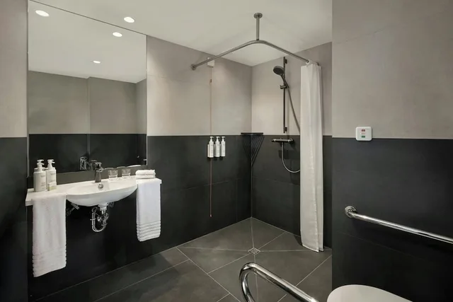 غرفة ديلوكس بسرير كينج، Courtyard by Marriott Ghent 10/10