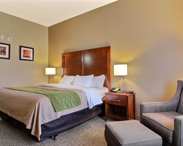 غرفة قياسية بسرير كينج، Comfort Inn Midland South I-20, TX 3/5