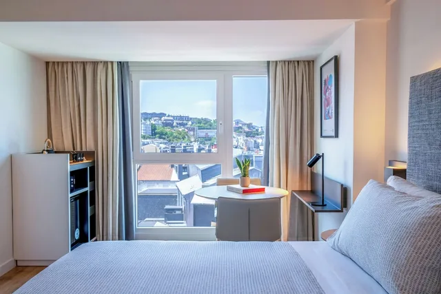 Innside, Premium, Double Bed, Sea View، Hotel San Sebastian Orly, Affiliated by Melia 5/8