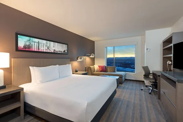 Room, King Bed, Den, Accessible، Hyatt House Denver Downtown 1/5