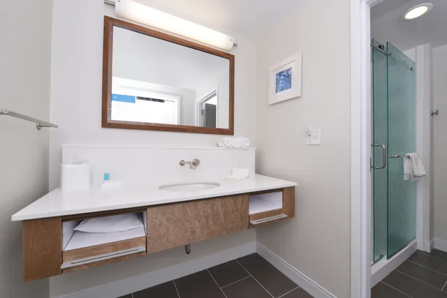 استوديو بسرير كينج، Hampton Inn & Suites Cincinnati-Mason 2/2
