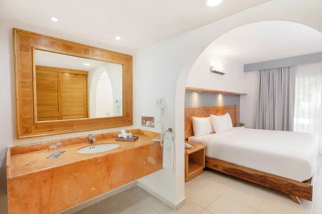 3 Bedrooms, Villa, King Bed, Kitchen, Beachscape Kin Ha Villas and Suites 8/10