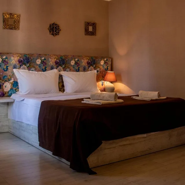 جناح عائلي بشرفة، New Metekhi Hotel 10/10