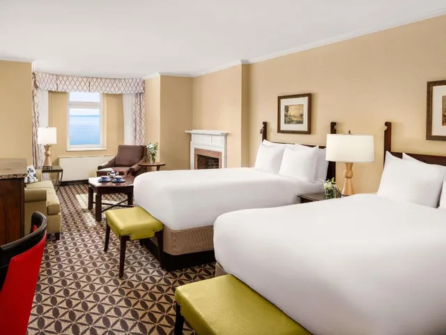 Deluxe, 2 Double Beds, River View, Fairmont Le Manoir Richelieu 1/4