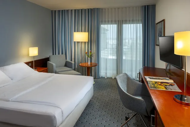 Smart, Classic, Double Bed، Maritim Hotel Darmstadt 2/6