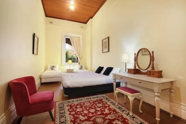 Tower, Standard, Queen Bed, Shared Bathroom، The Old Priory 1/1