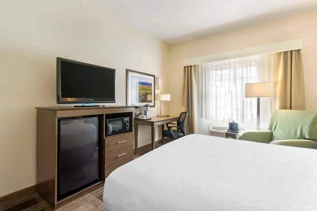 غرفة بسرير مزدوج لذوي الإعاقة، Best Western Plus The Inn At Horse Heaven 3/5