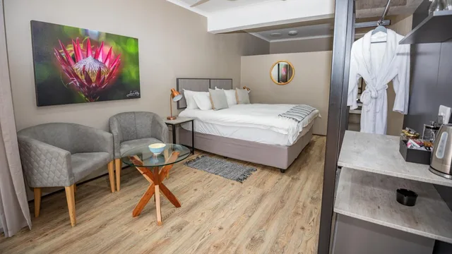 جناح، Rooiberg Lodge 2/4
