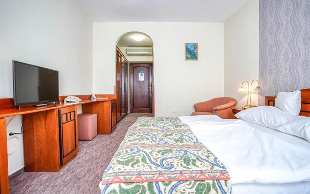 غرفة قياسية بسرير كوين، Erzsebet Hotel 5/10