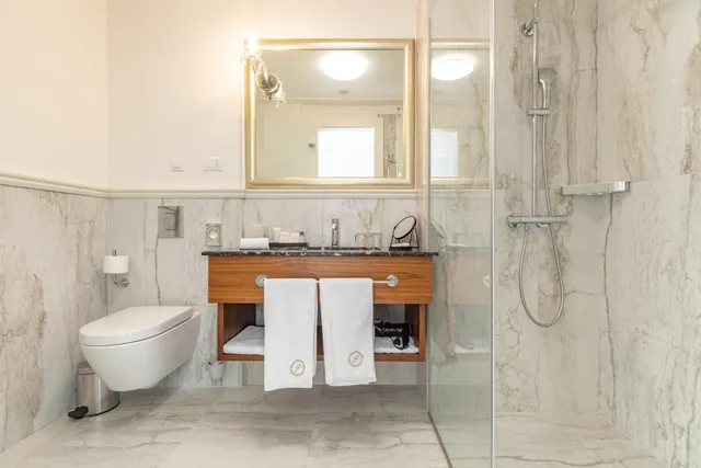 غرفة، Le Premier Boutique Hotel 5/6