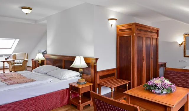 غرفة عائلية، HOTEL CONTINENTAL 10/10