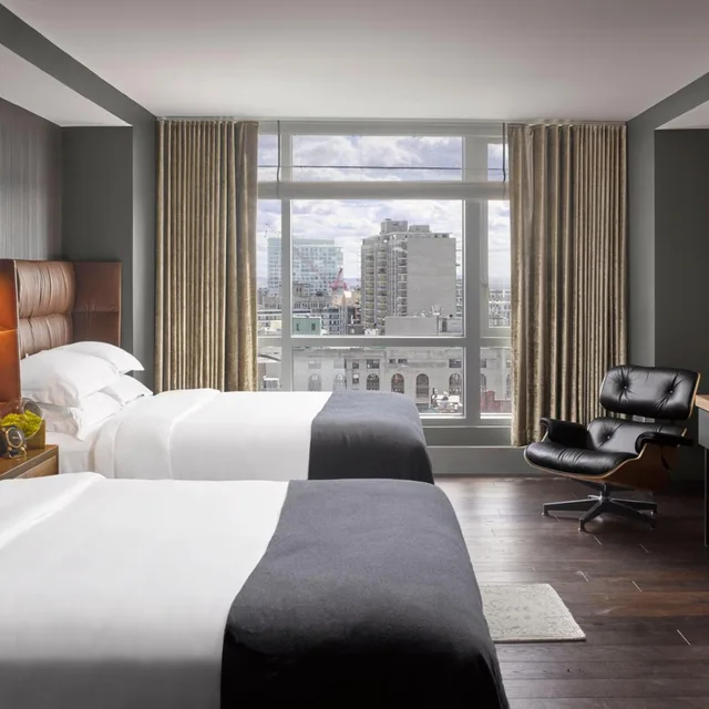 غرفة بسريرين كوين لذوي الإعاقة، Hotel Aka Boston Common 1/4