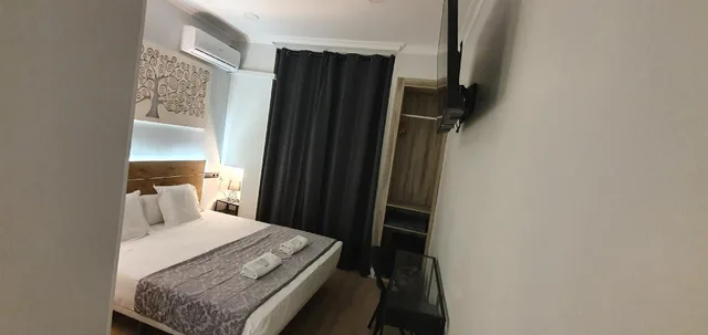 Room, Double Bed, with Extra Bed, Lm Rooms Opera 1/1