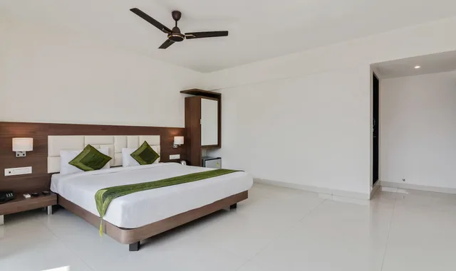 غرفة ديلوكس بسرير كوين، Treebo Staycation Holiday 4/7