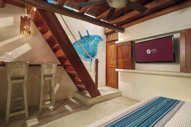 دوبلكس، Hotel El Pueblito 4/4