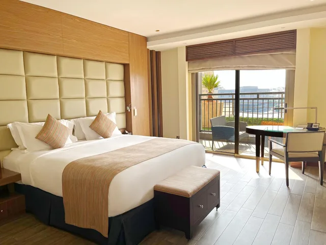 جناح عائلي بإطلالة على المدينة بشرفة، فندق سوفيتل كورنيش الخبر(Sofitel Al Khobar the Corniche) 3/10