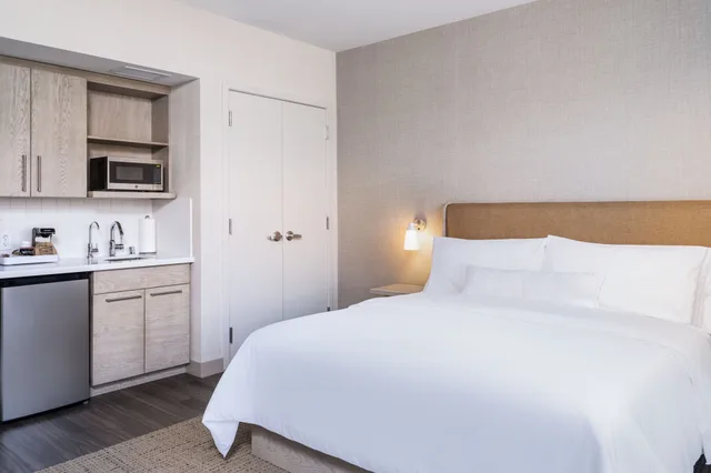 غرفة قياسية بسرير كينج، Element San Jose Airport 2/4