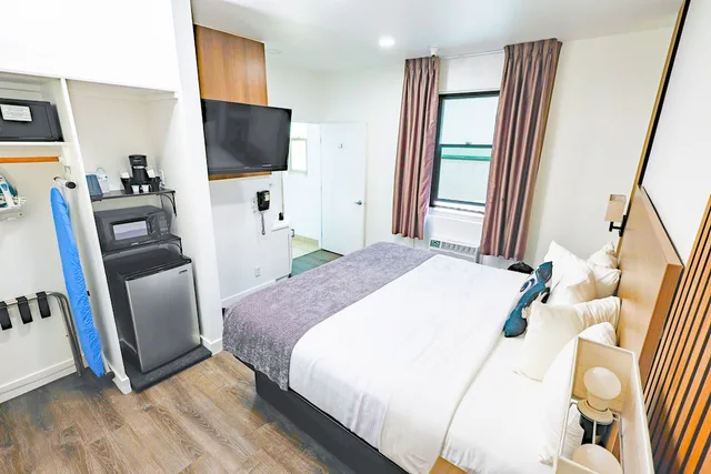 غرفة ديلوكس بسرير كينج يُسمح فيها بالحيوانات الأليفة، Urban Boutique Hotel 6/10