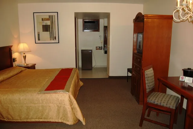 جناح جونيور بسرير كينج، Hotel Real de Minas San Luis Potosi 2/2