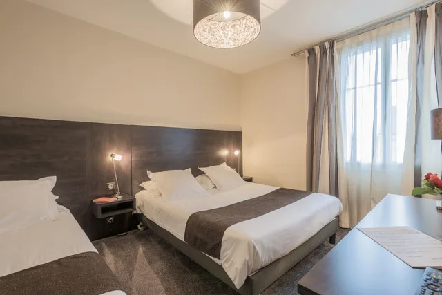 غرفة كومفورت بسرير مزدوج، Hôtel Ronsard 3/6