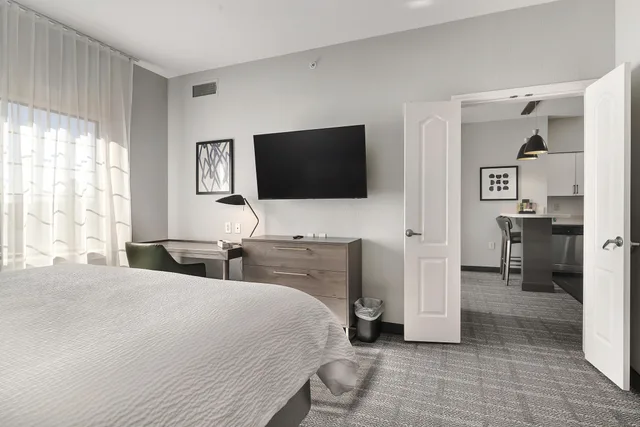 جناح بسرير كينج، Staybridge Suites Longview 2/5