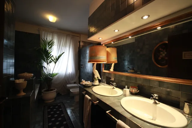 غرفة بسرير كوين بحمام مشترك، B&B Luisa 4/4