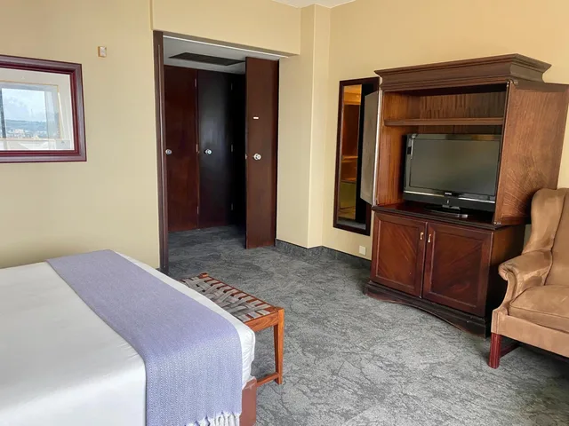 جناح عائلي ديلوكس، The Royal Hotel, Durban 6/10