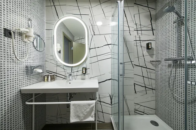 غرفة قياسية بسرير مزدوج، Kaunas Hotel 4/4