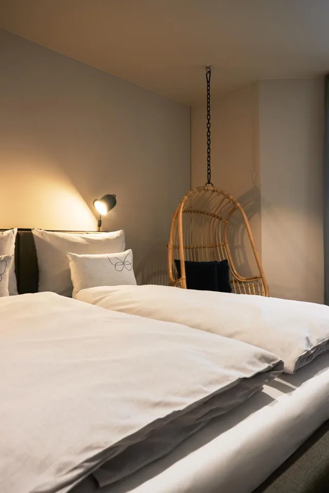 Room, Double Bed, Cocoon Salzburg 2/5