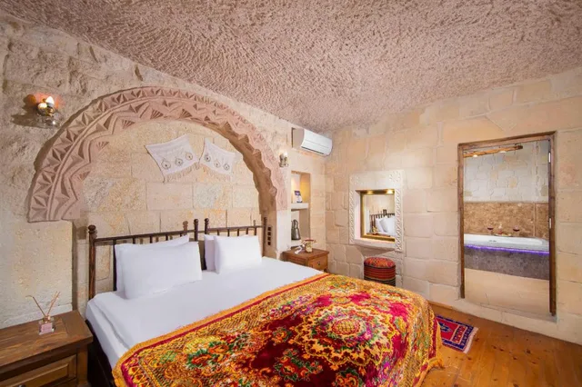 Family Suite, Urgup, King Bed, Hot Tub، Aja Cappadocia Hotel 1/3
