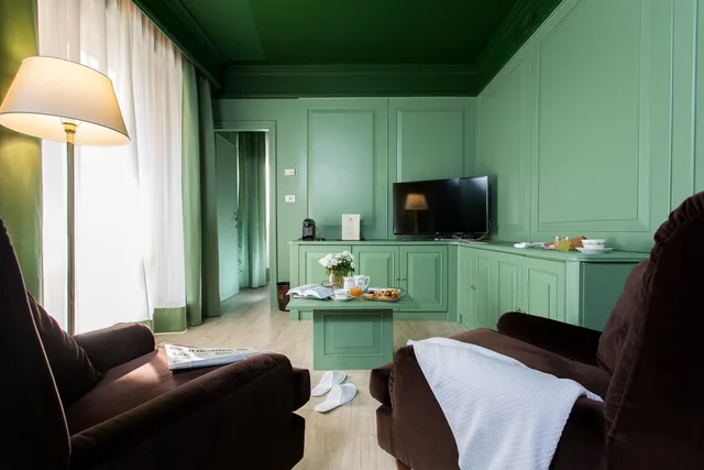 Executive, Suite, Terme delle Nazioni 5/7