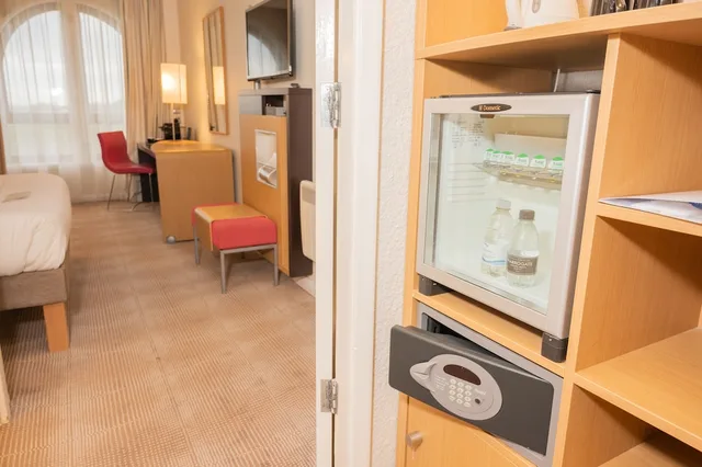 غرفة تنفيذية بسرير كوين مع أريكة، Novotel Southampton 7/8