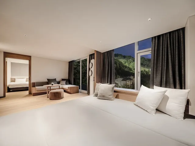 Sky, Family, Suite, 1 Double and 1 Single Bed, 2 Futon Beds، Phoenix Resort Pyeongchang 1/4