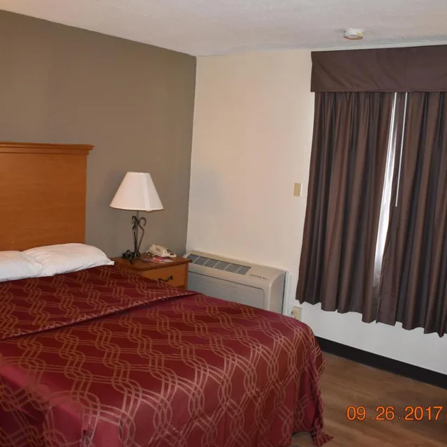غرفة ديلوكس بسرير كوين، Mho Hotel Bordentown 1/1