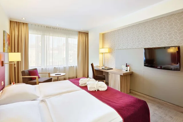 Superior, Twin Beds, Hotel Schillerpark Linz A Member of Radisson Individuals 1/8