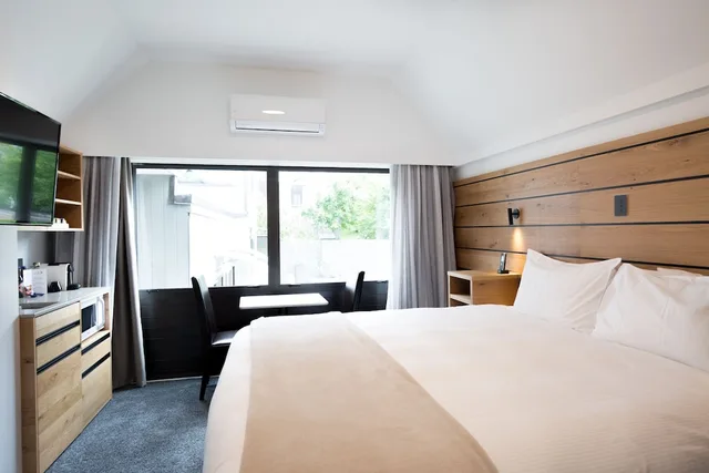 Studio, King Bed, Garden Area، Lomond Lodge 1/5
