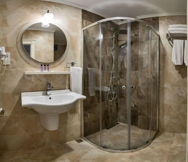 غرفة عائلية بسرير مزدوج وسريرين منفصلين، VALIDE HOTEL 6/6