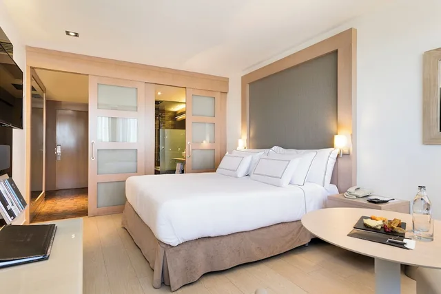 The Level, Twin Beds, City View، Melia Madrid Princesa Hotel 7/10