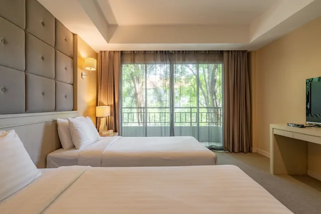غرفة سوبيريور بسريرين منفصلين بإطلالة على المسبح، Oun Hotel Bangkok 4/10