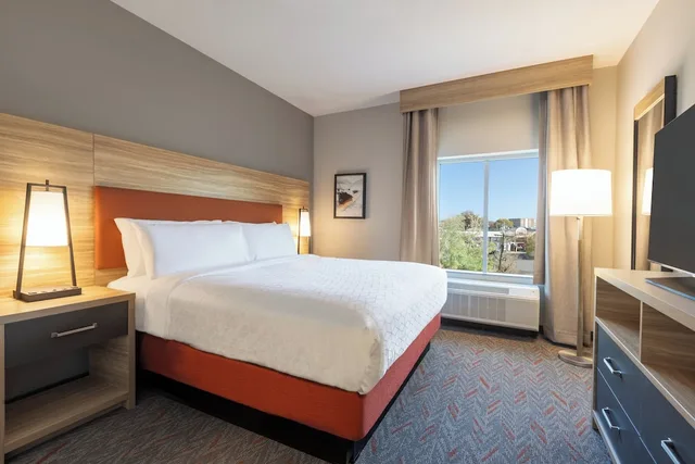 جناح استوديو بسرير كينج بإطلالة على الجبل لذوي الإعاقة، Candlewood Suites Bellefonte by IHG 1/4