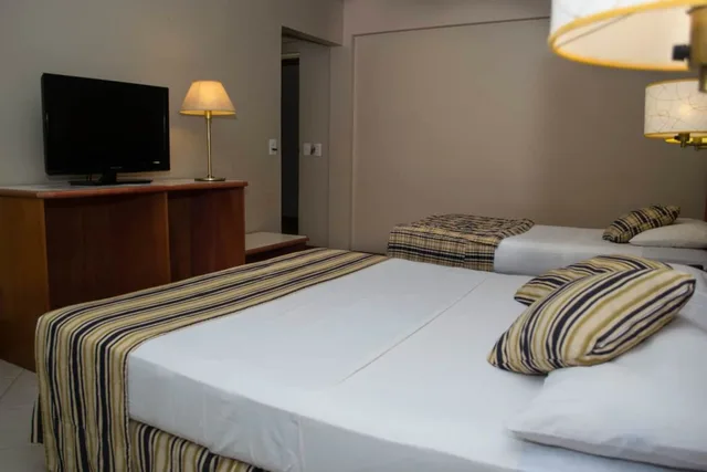 غرفة عائلية رباعية بسرير مزدوج وسريرين منفصلين، Marcopolo Suites Iguazu 4/10
